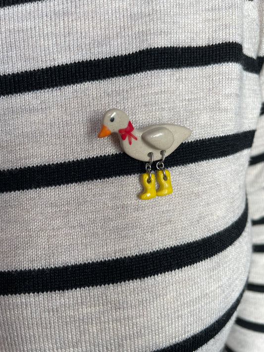 Broche oie